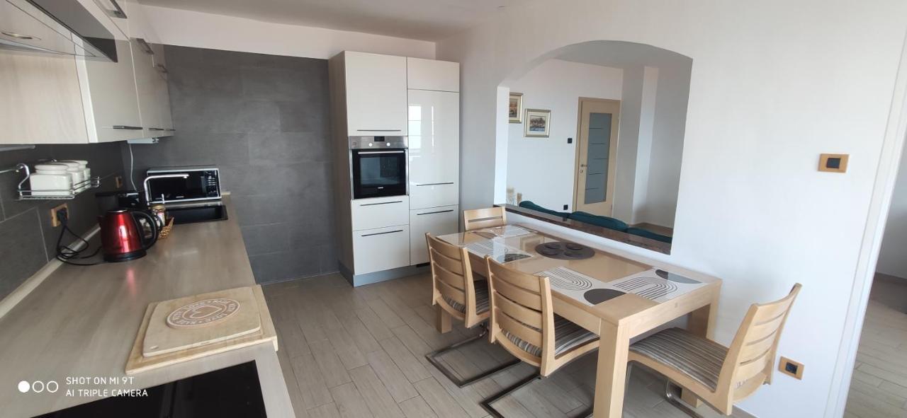 Apartment Karla Rijeka Exterior foto